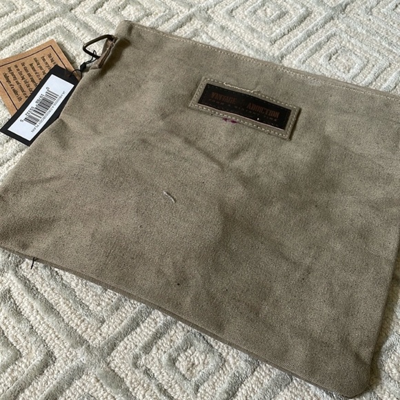 MoSo Ops Double Snap Crossbag - Picture 5 of 13